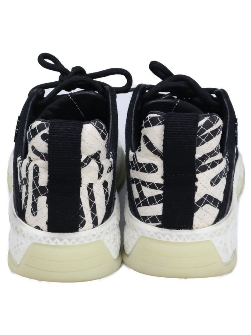 Chanel Graphic Logo Sneakers 35 - Picture 4 of 10